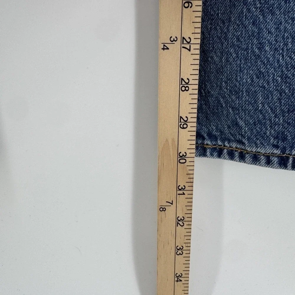 Levis 33x30 offer damage